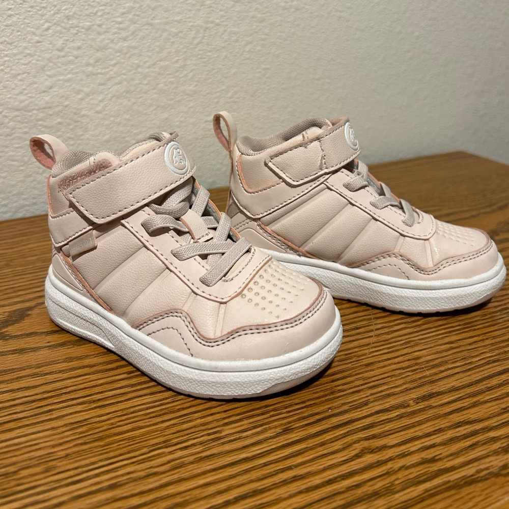 Andi Pink High-tops For Little Girls - Picture 3 of 10